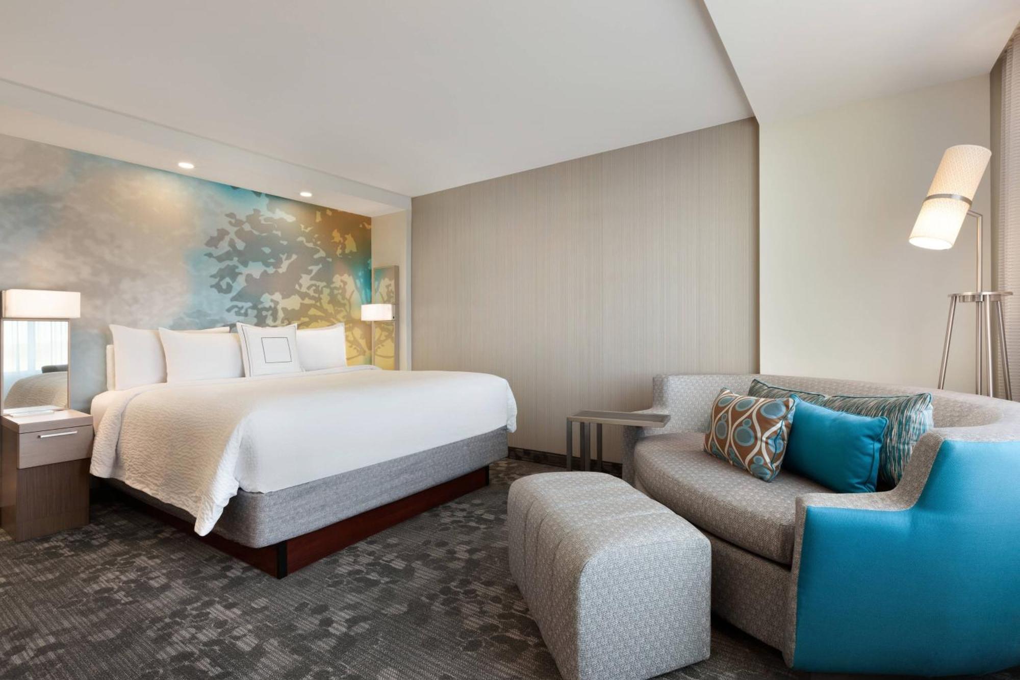 Courtyard By Marriott Boston Dedham/Westwood Hotell Exteriör bild